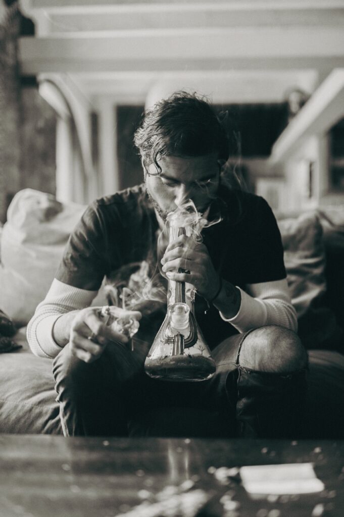 What are Moonrocks? What They Are and How to Smoke Them - Dreamz